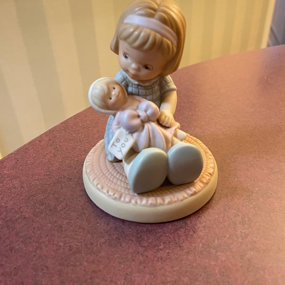 Enesco Memories of Yesterday Figurine
